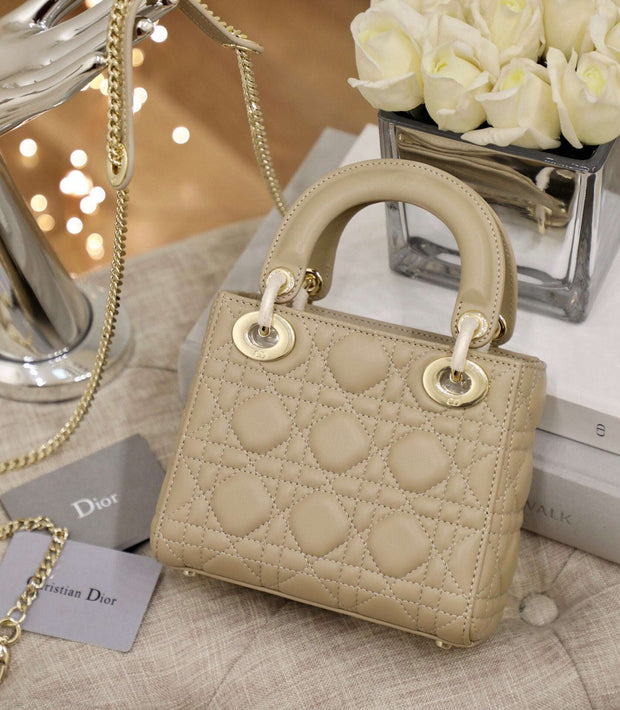 Mini Quilted Beige, CD Buckle, DI-058