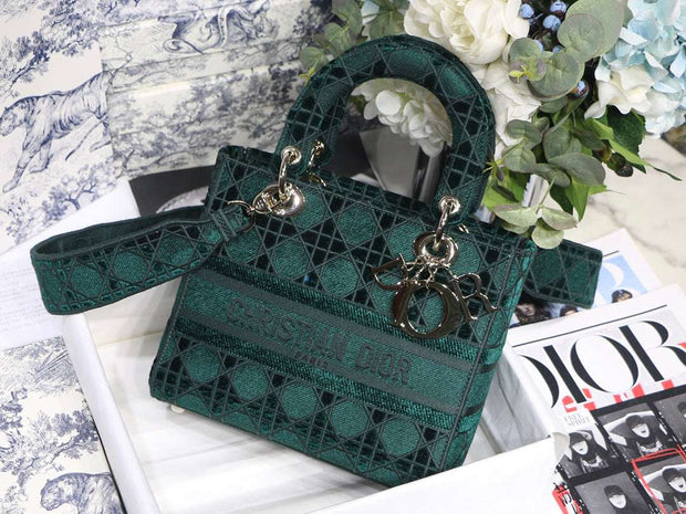 Embroidered Velvet Dark Green, CD Charm, DI-042