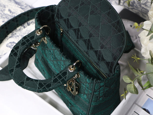 Embroidered Velvet Dark Green, CD Charm, DI-042