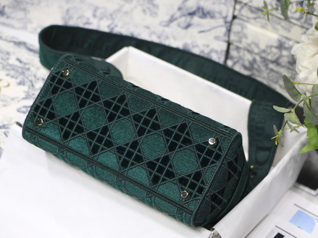 Embroidered Velvet Dark Green, CD Charm, DI-042