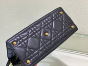 Quilted Black, CD Buckle, DI-057