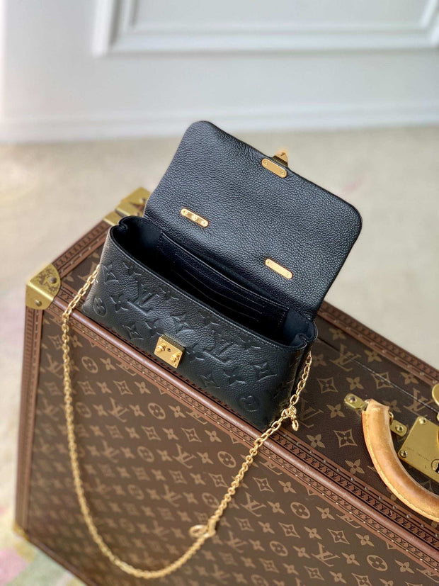 Rectangular Black with Gold Chain LV-024