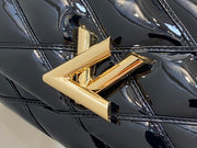 Quilted Rectangular Black with Gold Chain LV-030
