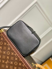 Bucket Shape Black with Gold Chain LV-036
