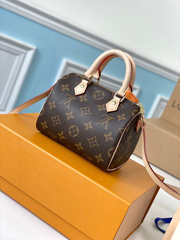 Small Round Brown with Beige Handles LV-040