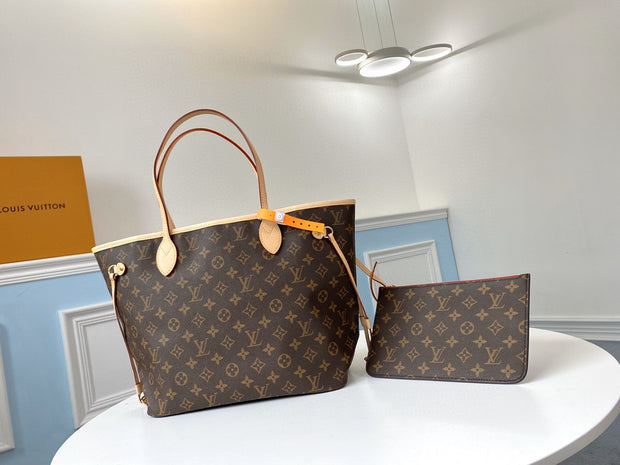 Small Round Brown with Beige Handles LV-042