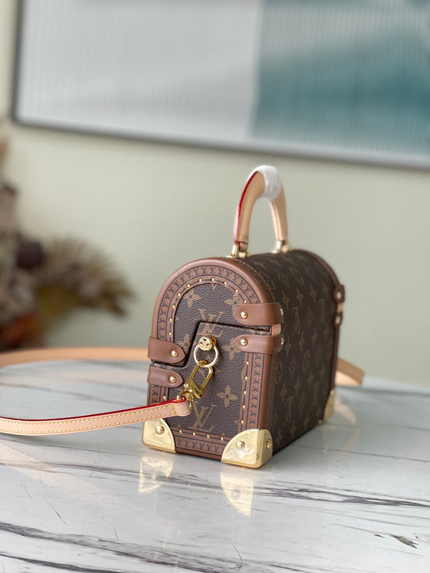 Mini Brown Vintage Box with Gold Lock LV-044