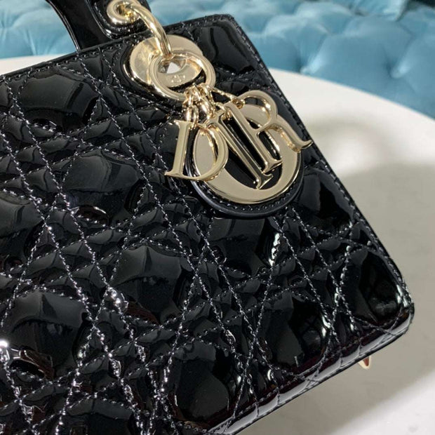 Mini Quilted Black, CD Buckle, DI-062