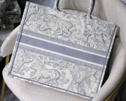 Blue & White, Toile Print, DI-069