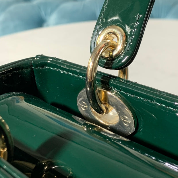 Patented Green, CD Buckle, DI-059