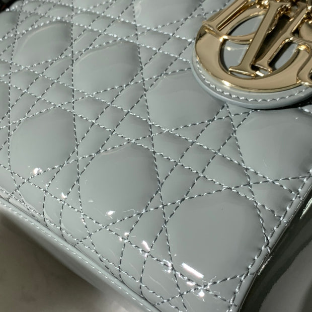 Mini Quilted Light Blue, CD Buckle, DI-060