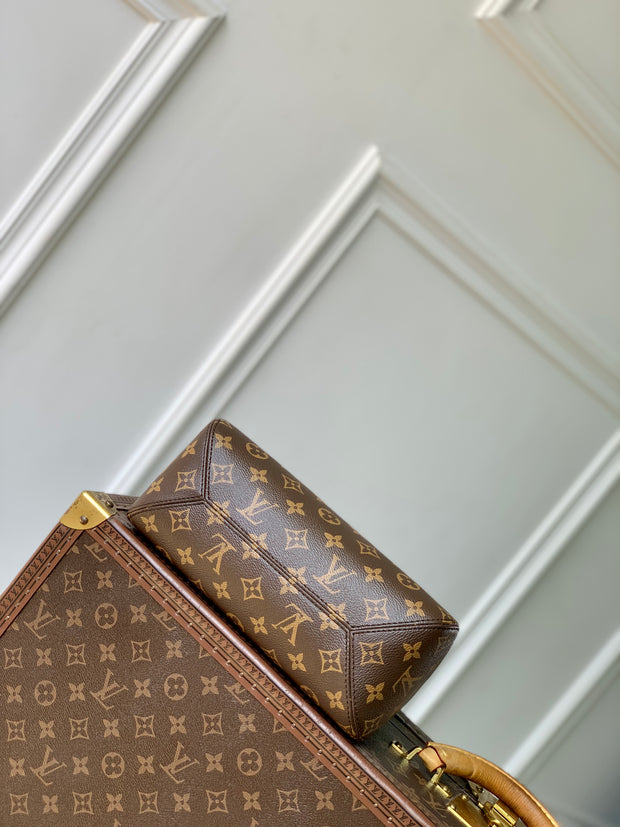 Brown with Black Strap and Gold Lock LV-051