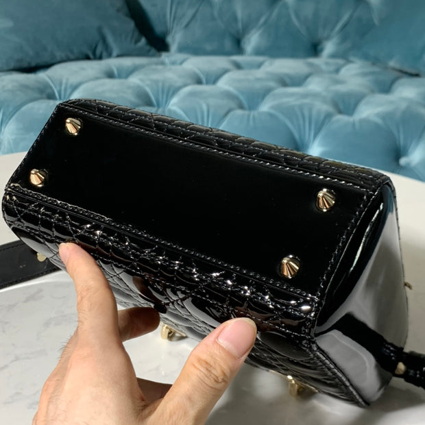 Mini Quilted Black, CD Buckle, DI-062