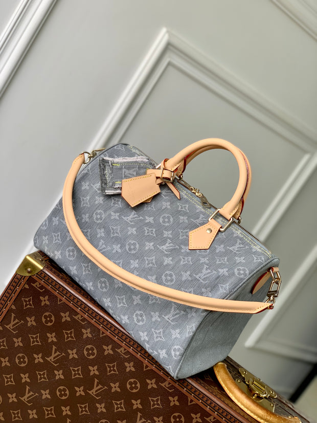 Grey with Beige Handles LV-052