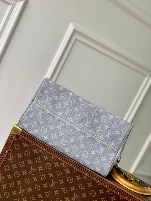 Grey with Beige Handles LV-052