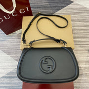 Shoulder with Strap, Black, Rectangular Shape GCC-026