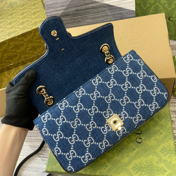 Crossbody with Chain Strap, Blue and White, Rectangular Shape GCC-036
