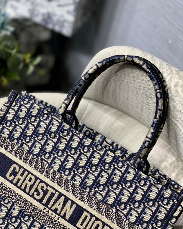 Navy & Beige, Monogram Print, DI-066