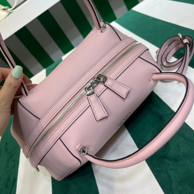 Full leather pink 22fw show handbag/crossbody bag