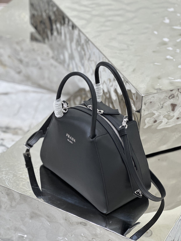 Black autumn and winter bag (small)