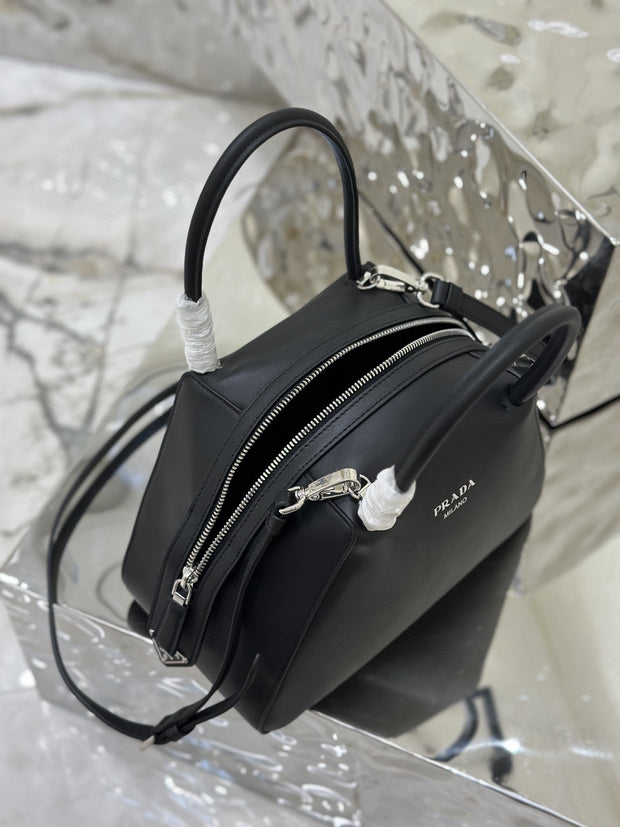 Black autumn and winter bag (small)