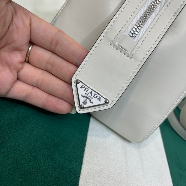 Full leather White 22fw show handbag/crossbody bag