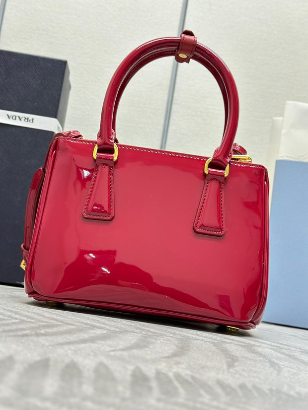 Red Patent leather mini killer bag