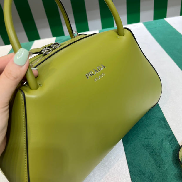 Full leather green 22fw show handbag/crossbody bag