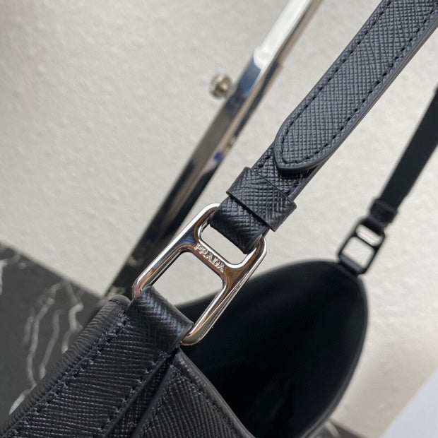 Black Cleo (Large Long Shoulder Strap)
