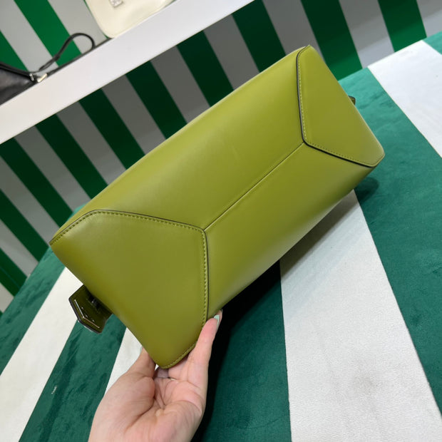 Full leather green 22fw show handbag/crossbody bag
