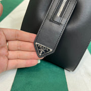 Full leather black 22fw show handbag/crossbody bag
