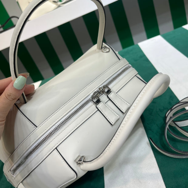 Full leather White 22fw show handbag/crossbody bag