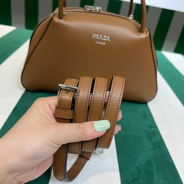 Full leather brown 22fw show handbag/crossbody bag
